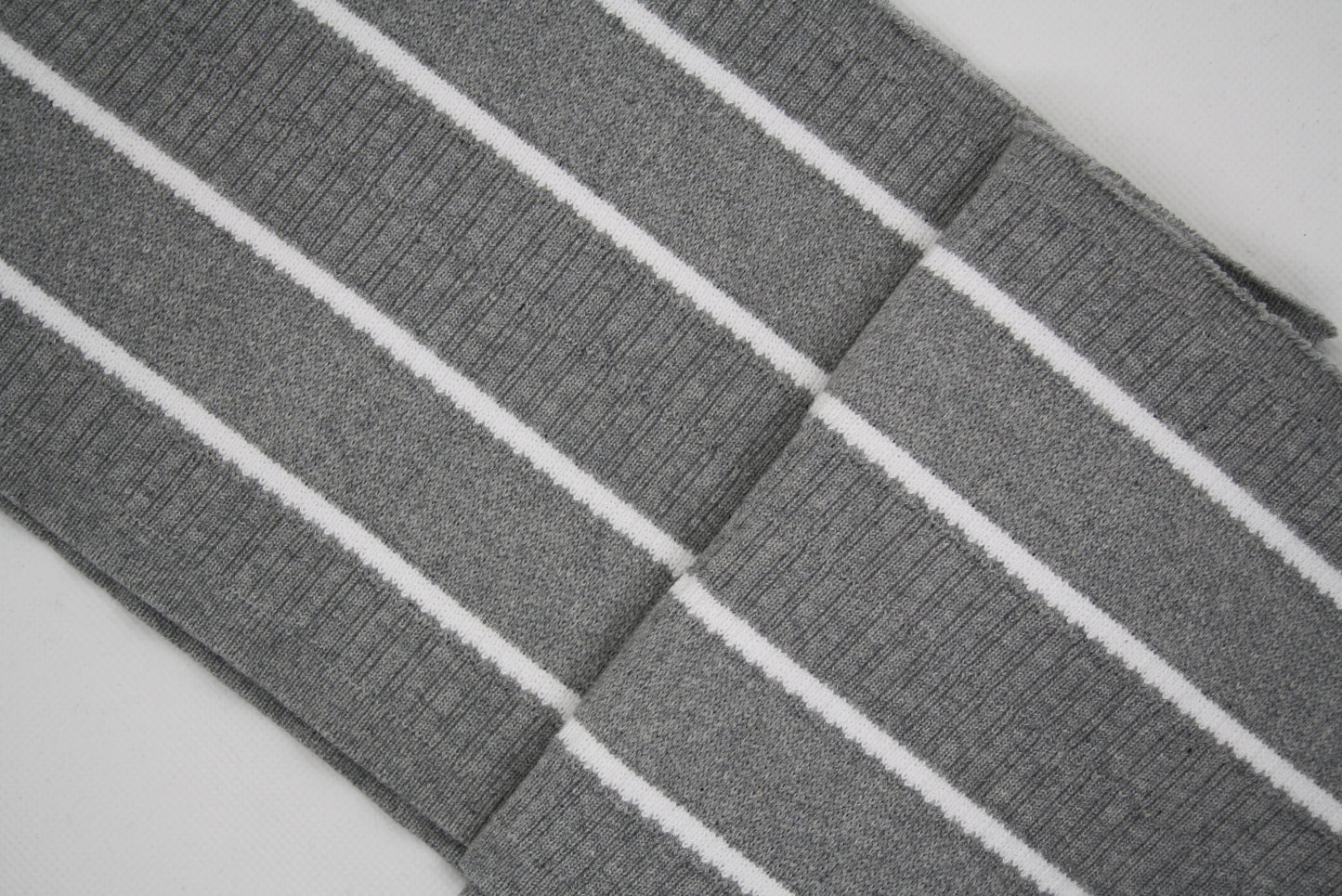 Bord-côte coton gris rayures blanches