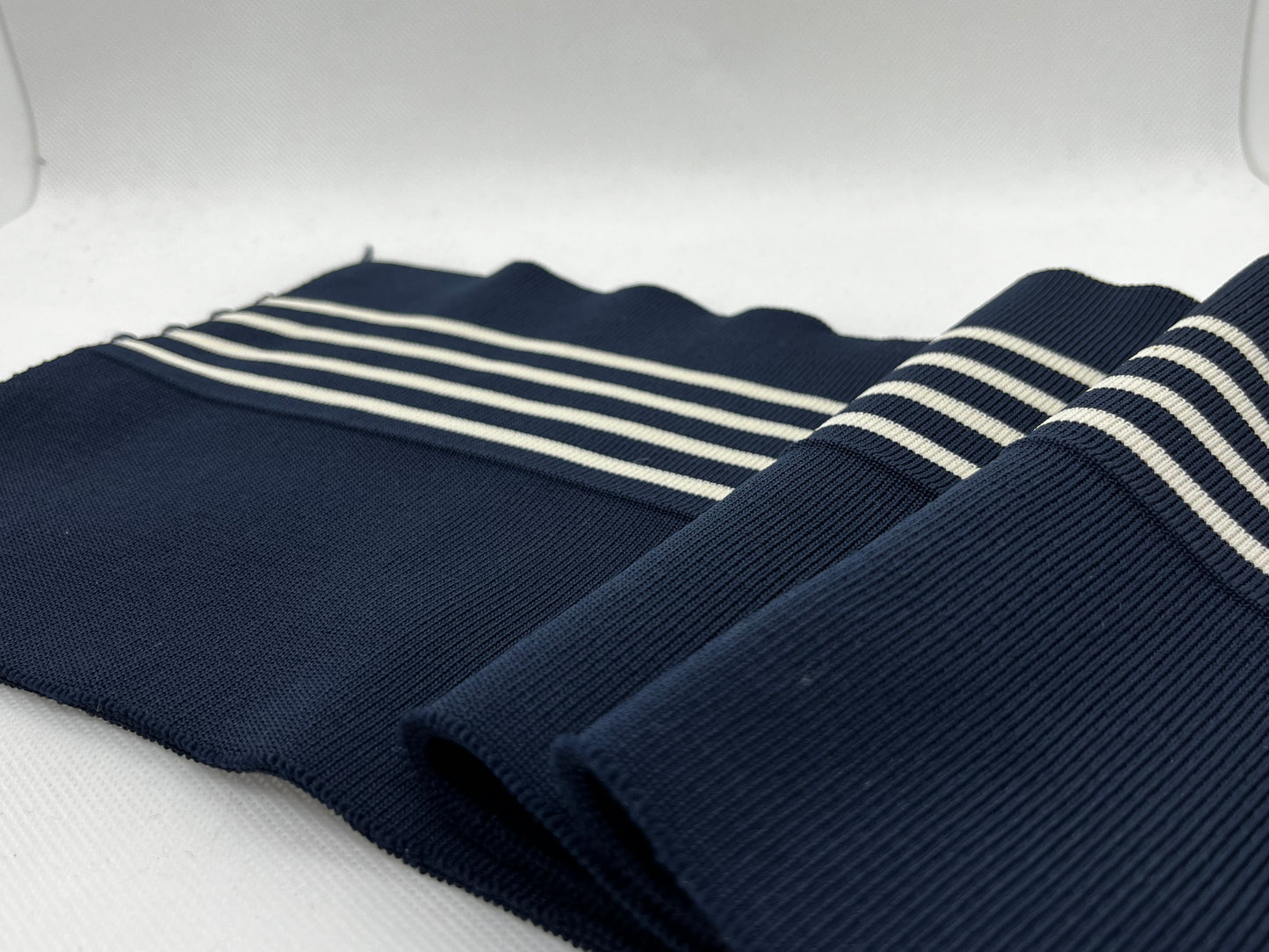 Bord-côte bleu marine rayures blanches (60cm)