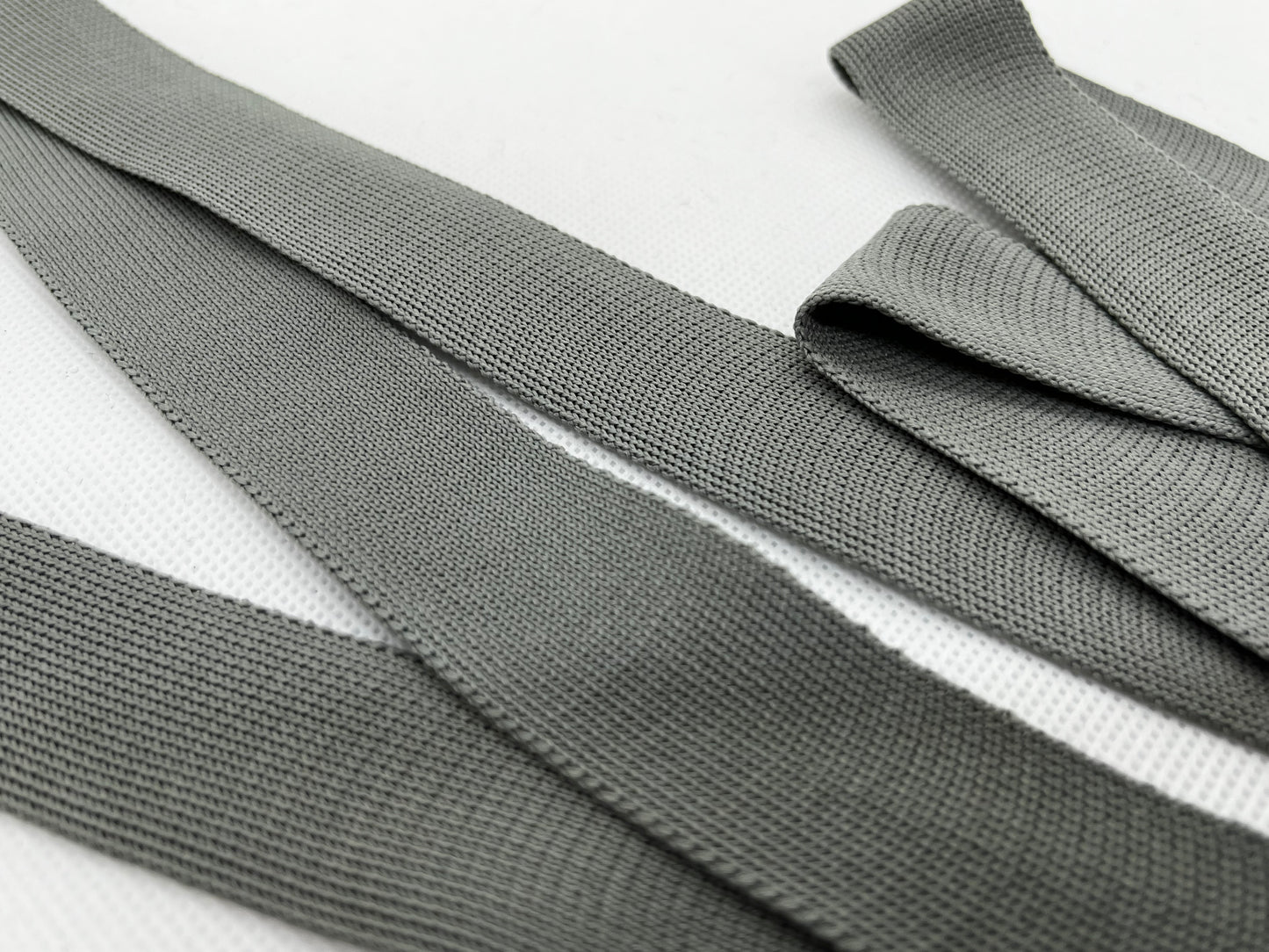 Ruban maille gris (lot 5m)