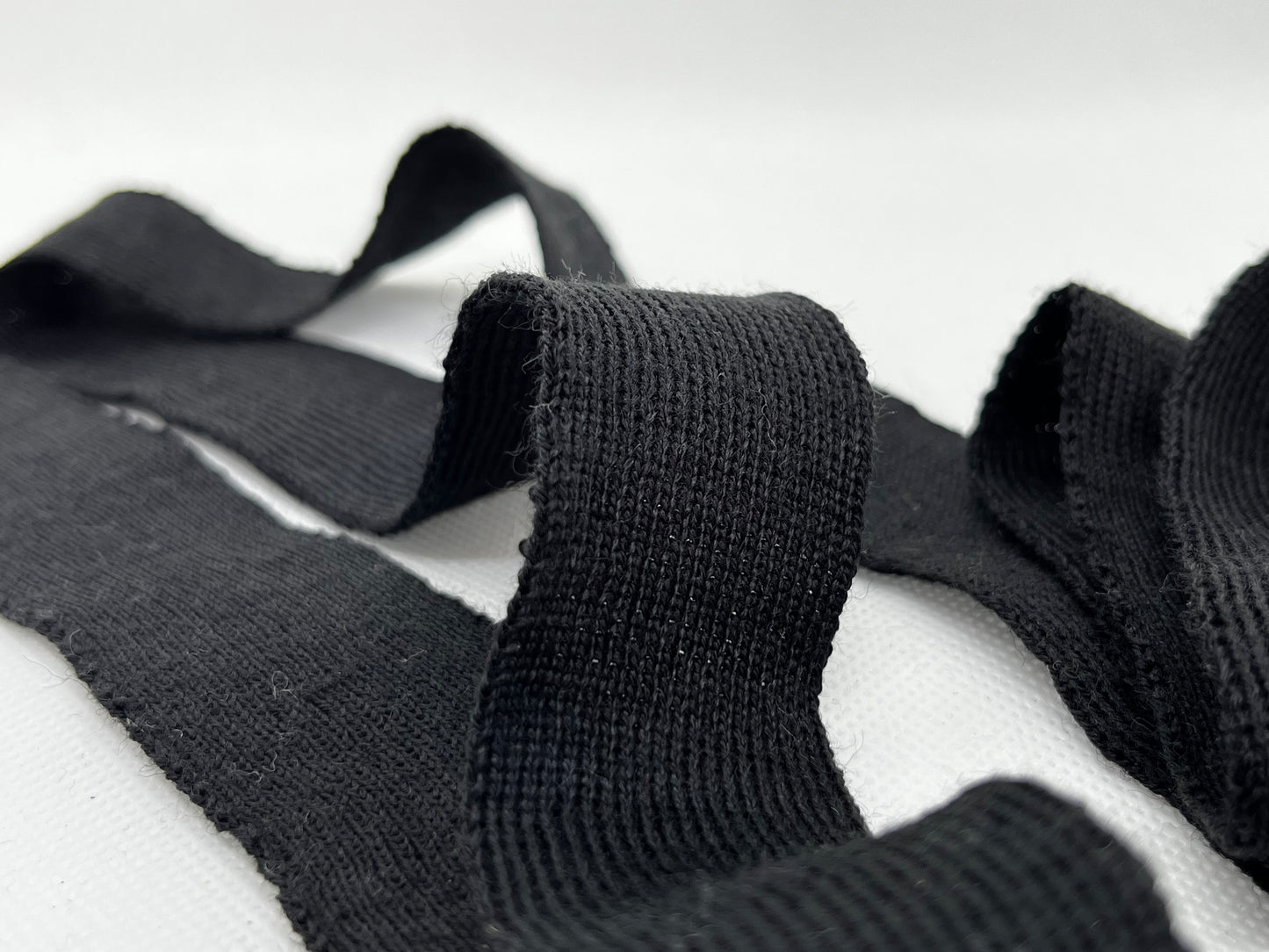 Ruban maille noir (lot 5m)