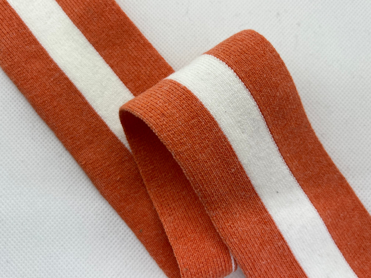 Ruban maille orange et blanc (lot 5m)