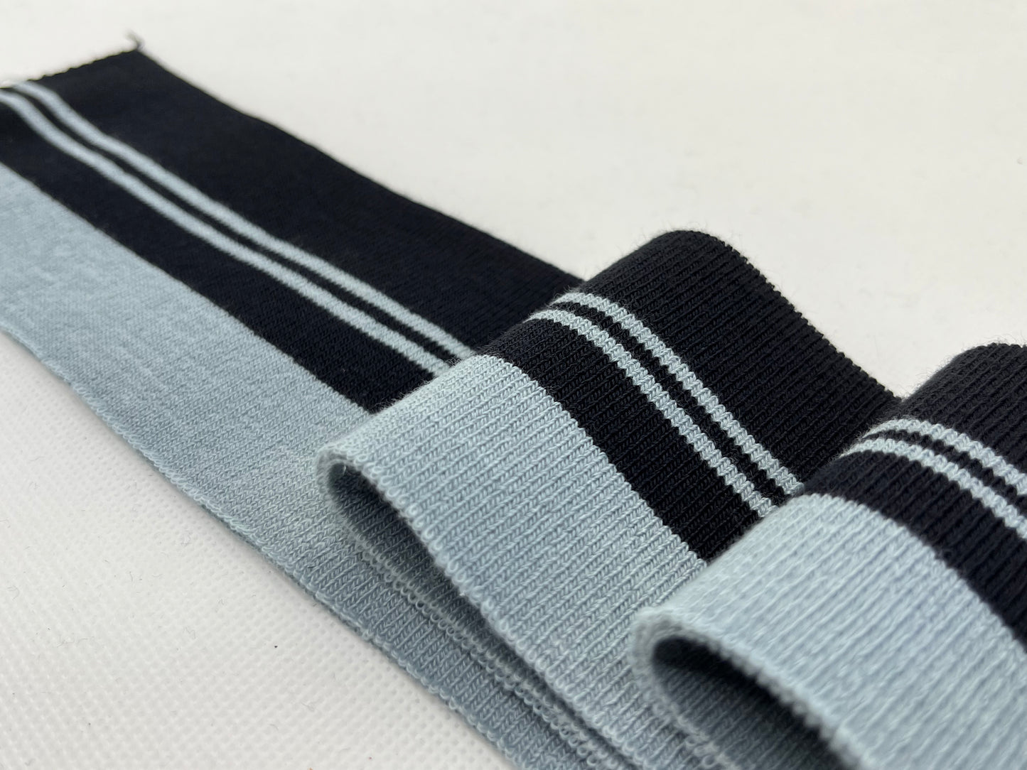 Bord-côte rayé bleu nuit / bleu ciel