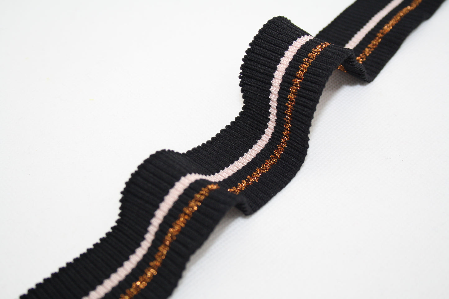 Bord-cote raye noir en polyamide et elasthanne cote 2/1