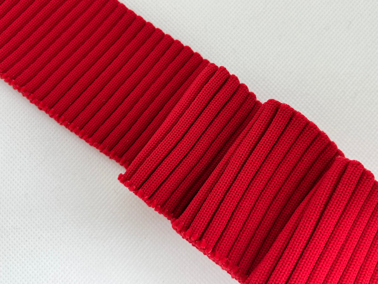 Bord-côte basique rouge vif
