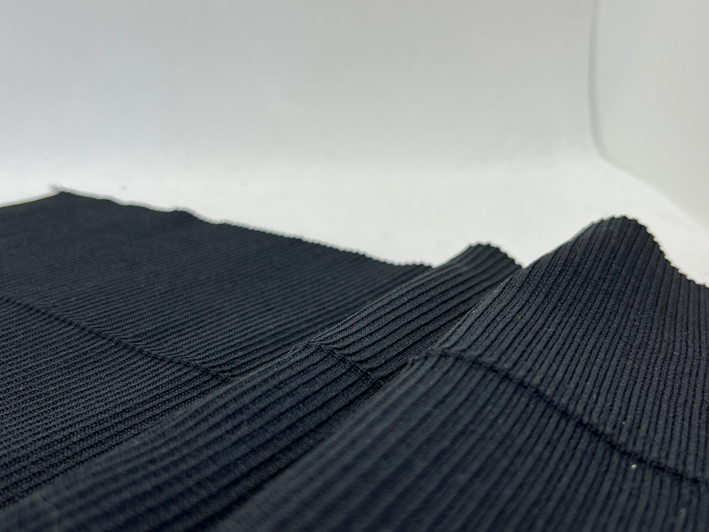 Bord-côte basique noir uni (18cm) polyamide et eapa côte 2/1