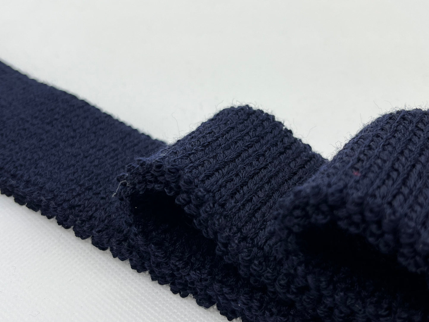 Bord-côte spéciale anglais bleu foncé (5cm)