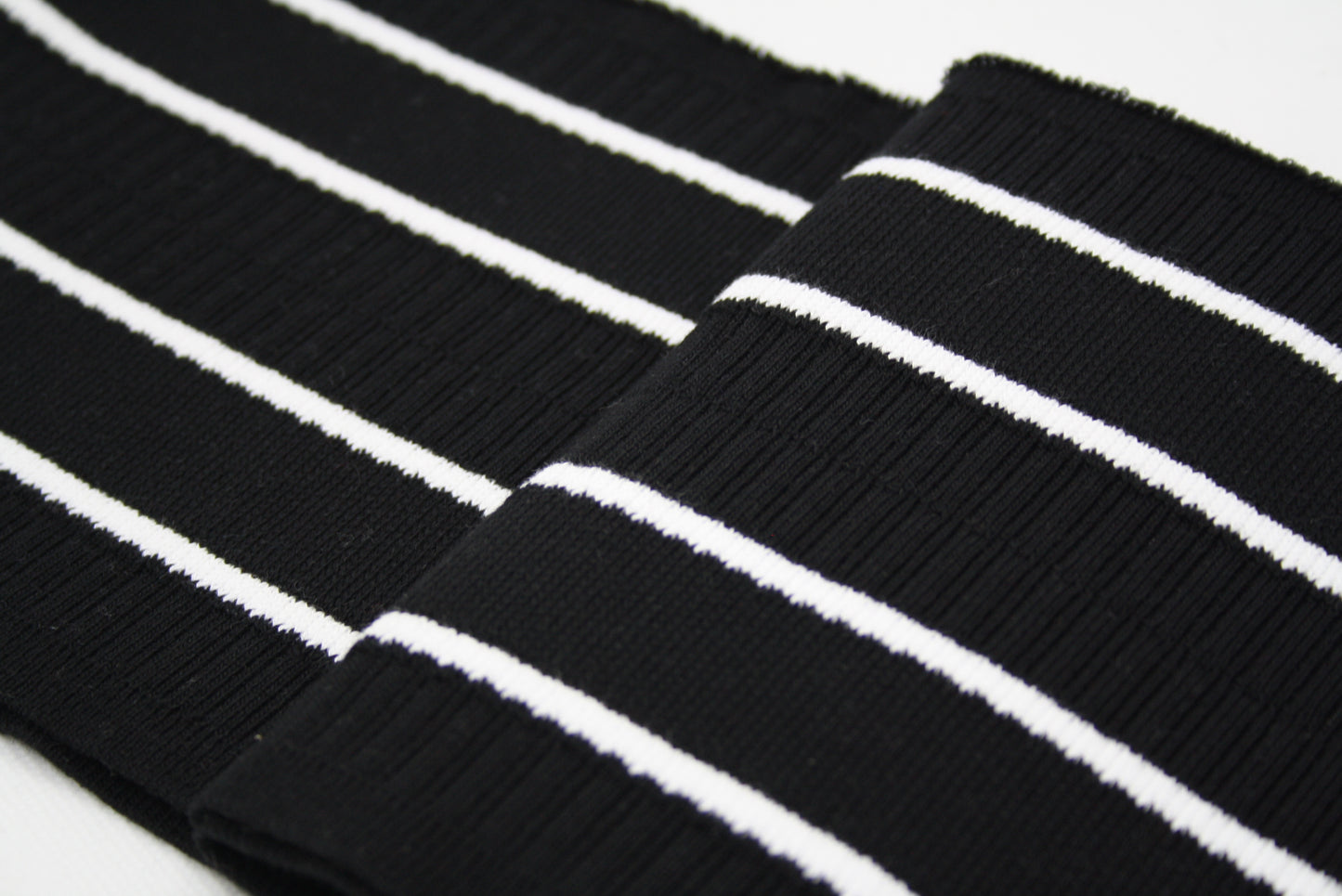 Bord-côte noir coton rayures blanches
