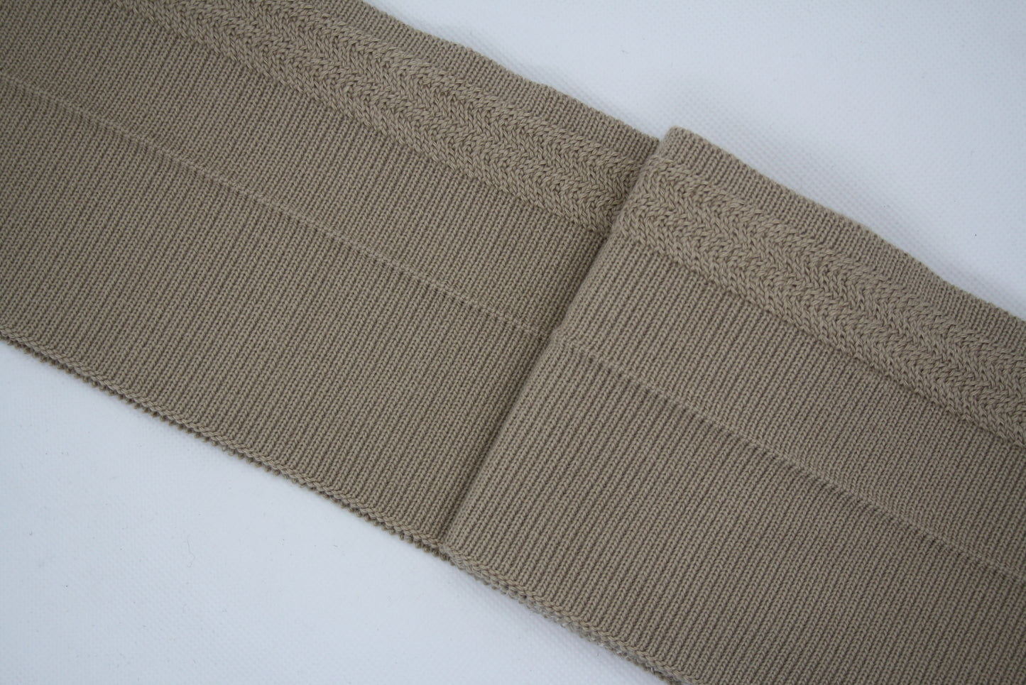 Bord-côte rayure motif en relief ton sur ton