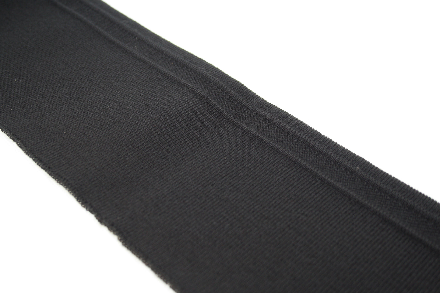 Bord-cote noir en acrylique elasthanne cote 1/1 rayure motif