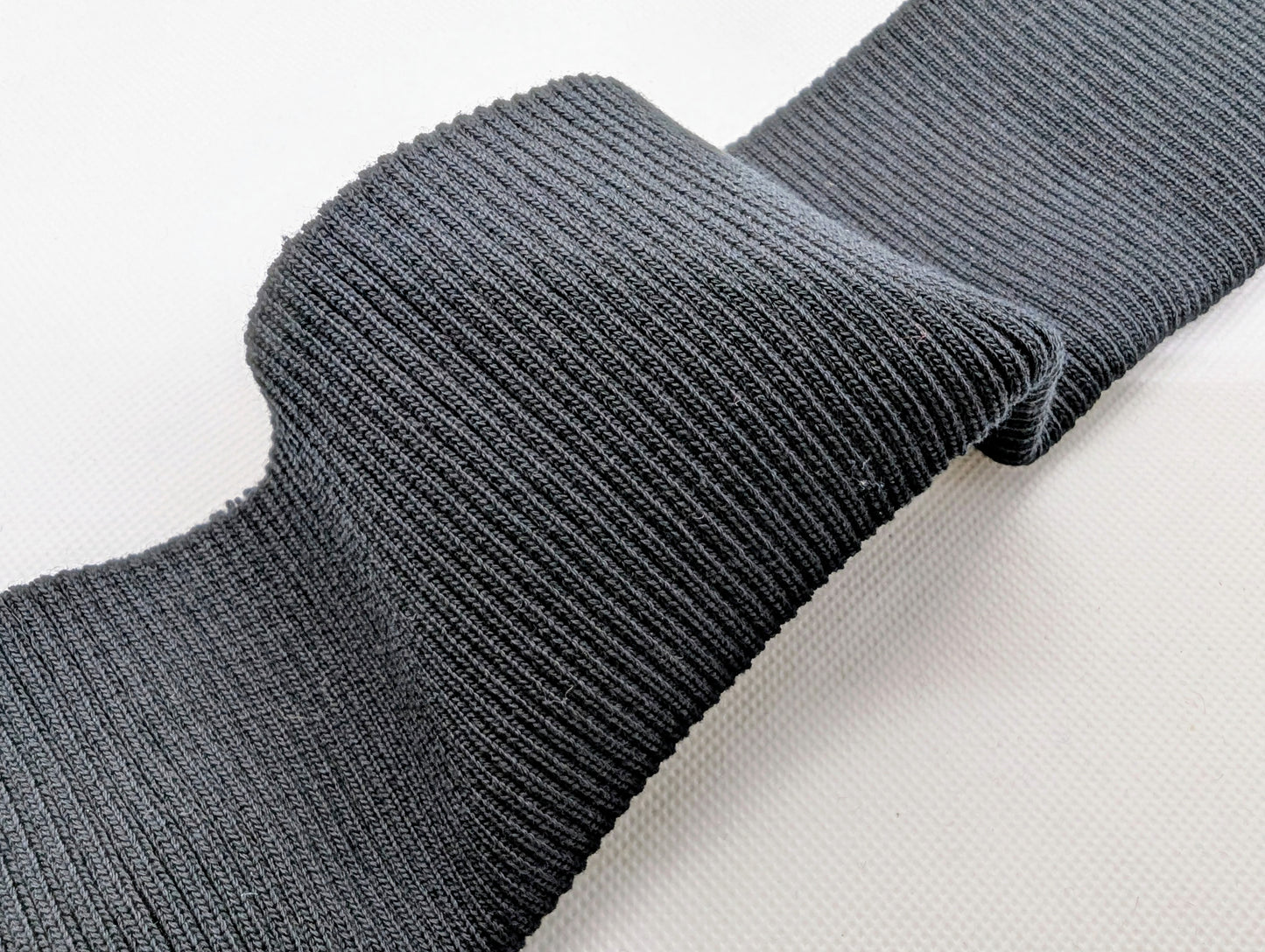 Bord-côte noir en coton et élasthanne