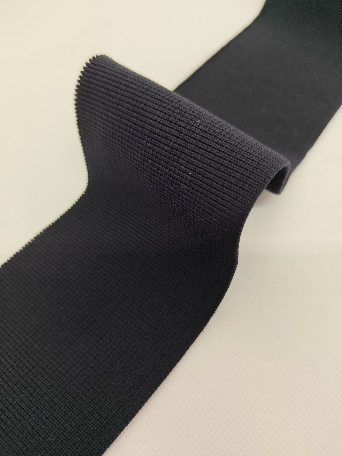 Bord-côte noir simple en polyamide cote 1/1