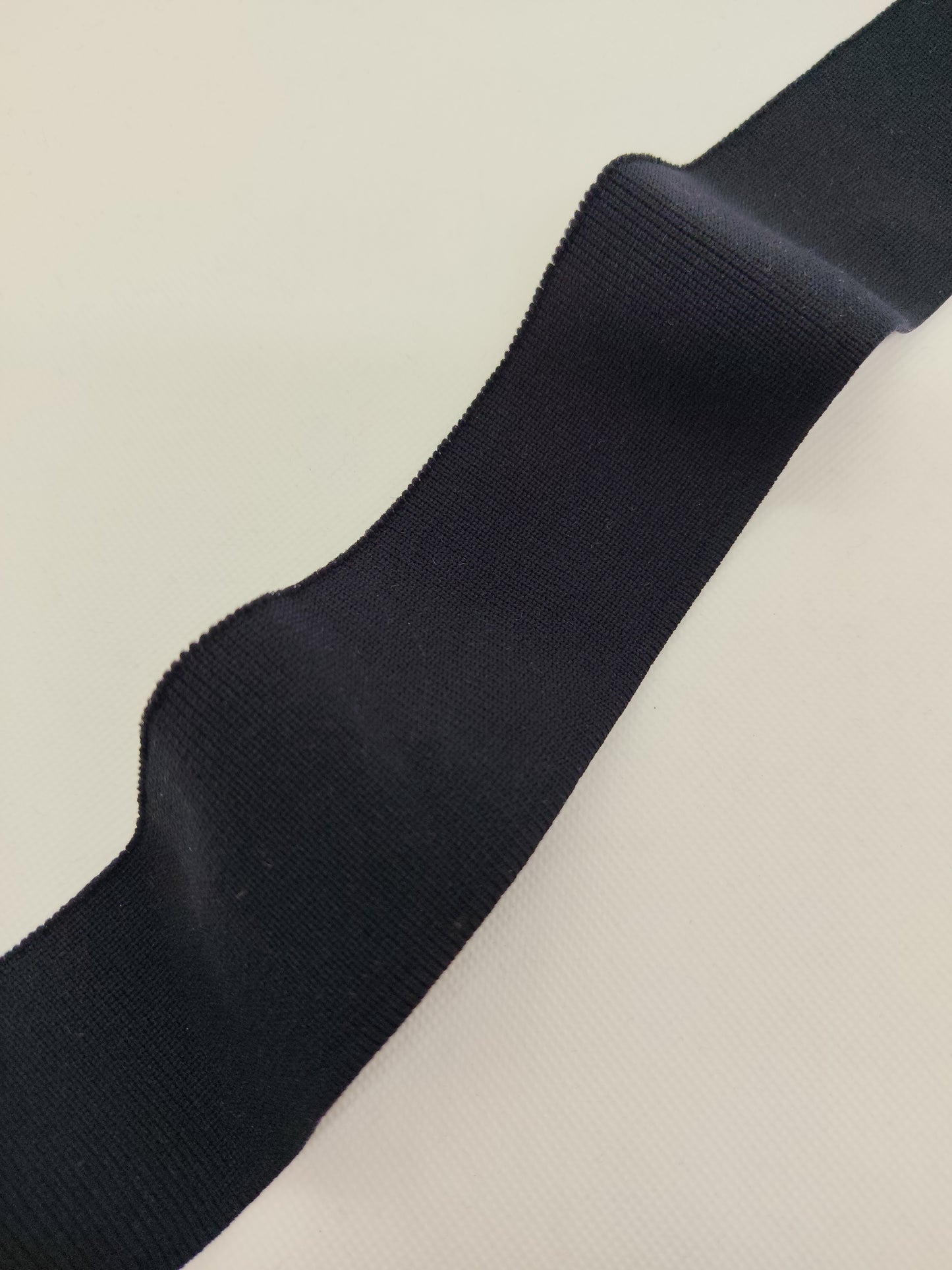 Bord-côte noir simple en polyamide cote 1/1