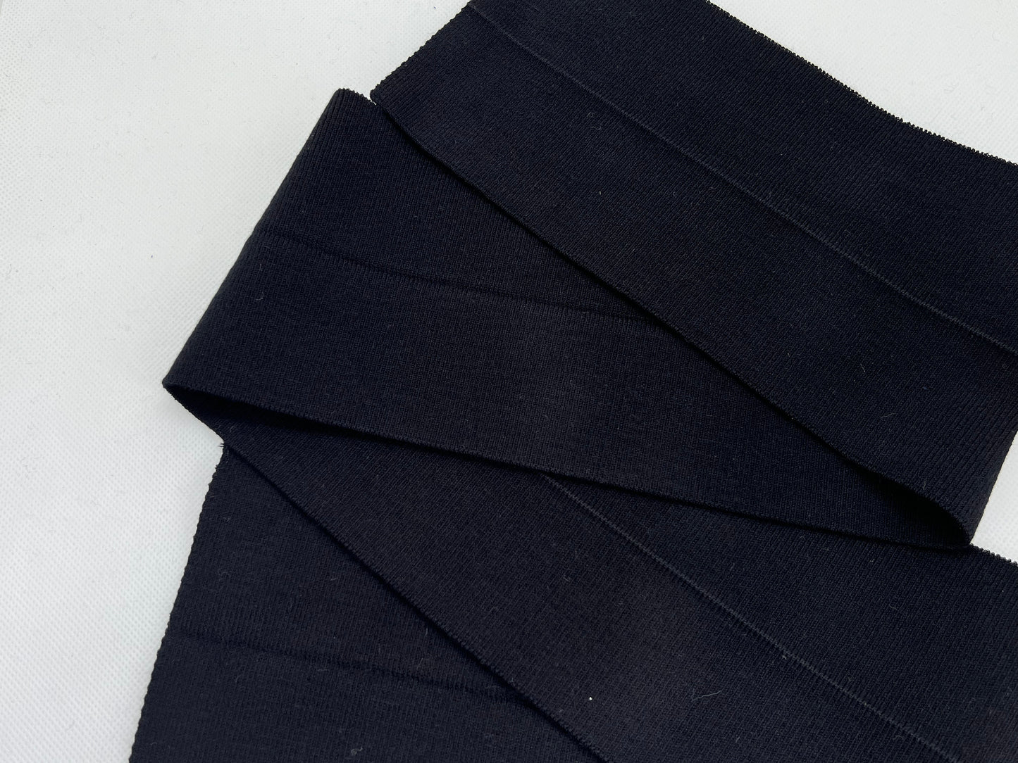 Bord-côte noir uni (cassure 6cm)