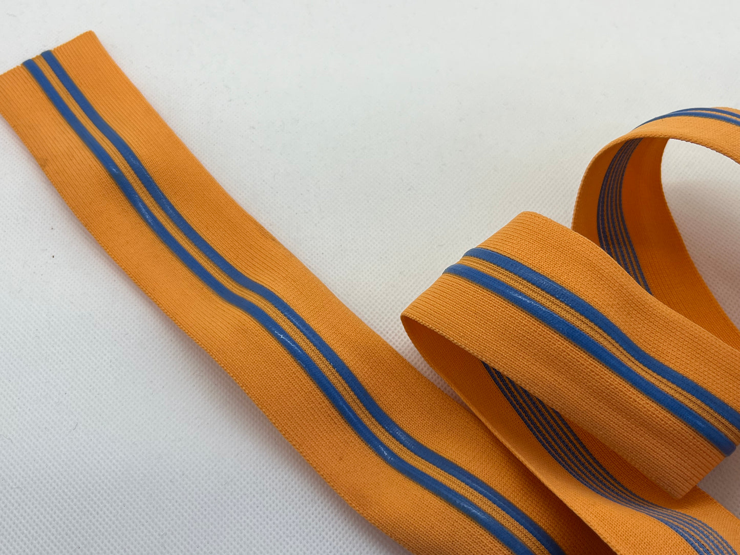 Ruban maille silicone orange et bleu