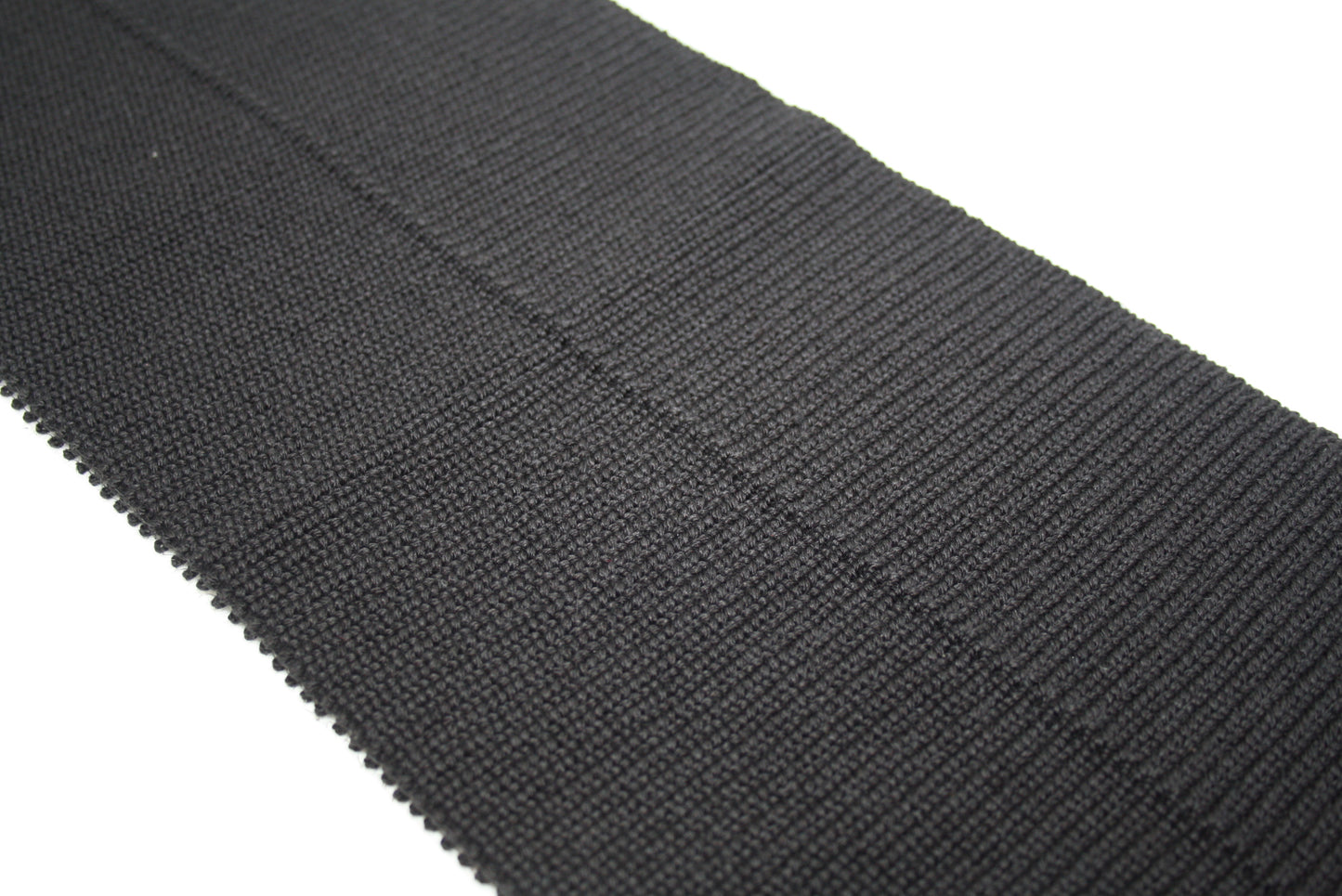 Bord-côte noir en acrylique laine elasthanne maille perlee