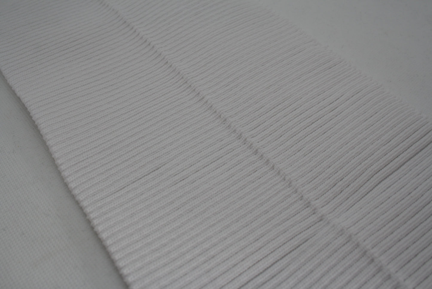Bord-côte blanc en coton et élasthanne côte 2/1