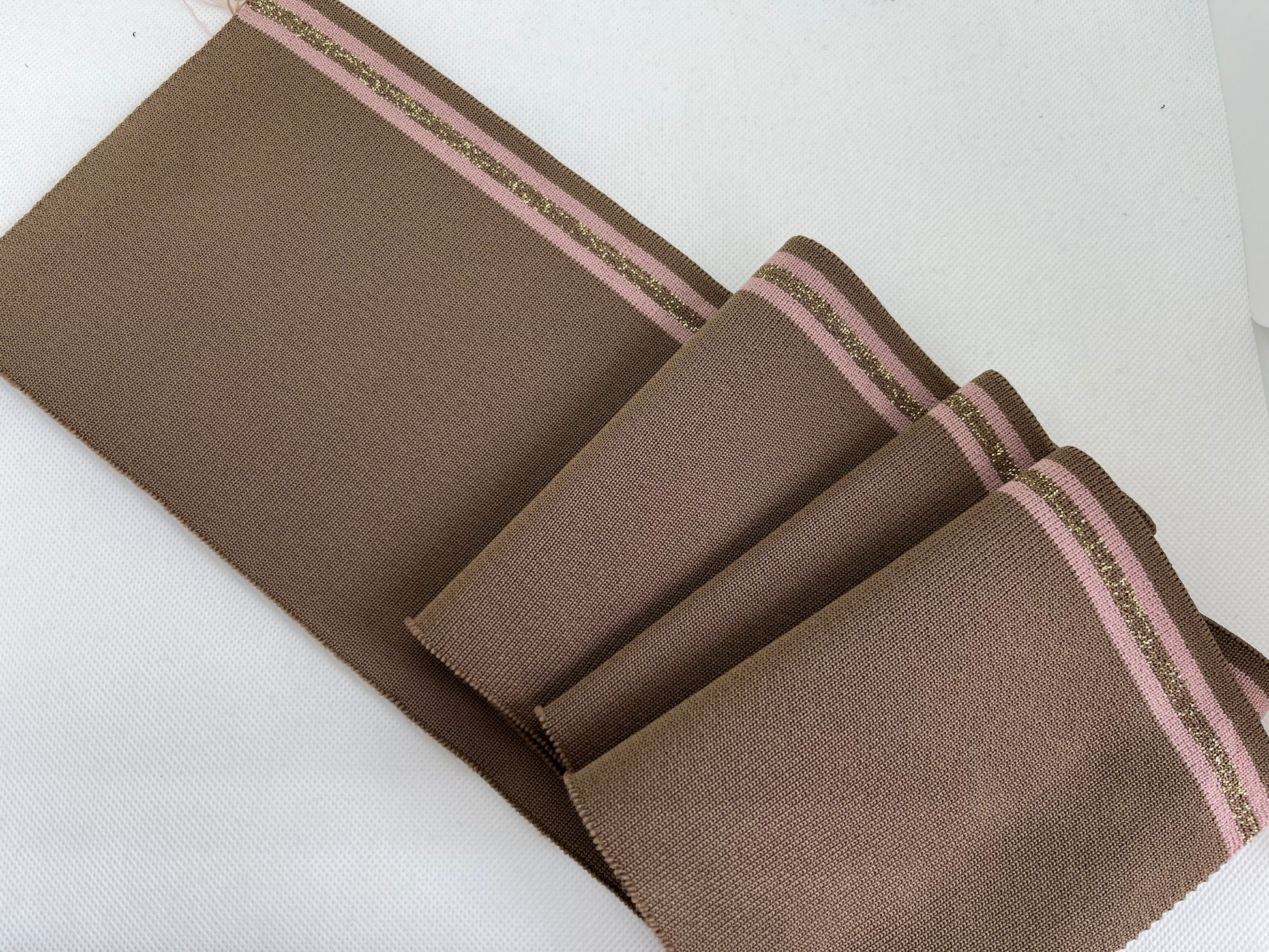 Pantalon occasion PIERRE CARDIN 46 Marron - Vêtement occasion - Once Again Pantalon occasion PIERRE CARDIN 46 Marron - Vêtement occasion - Once Again