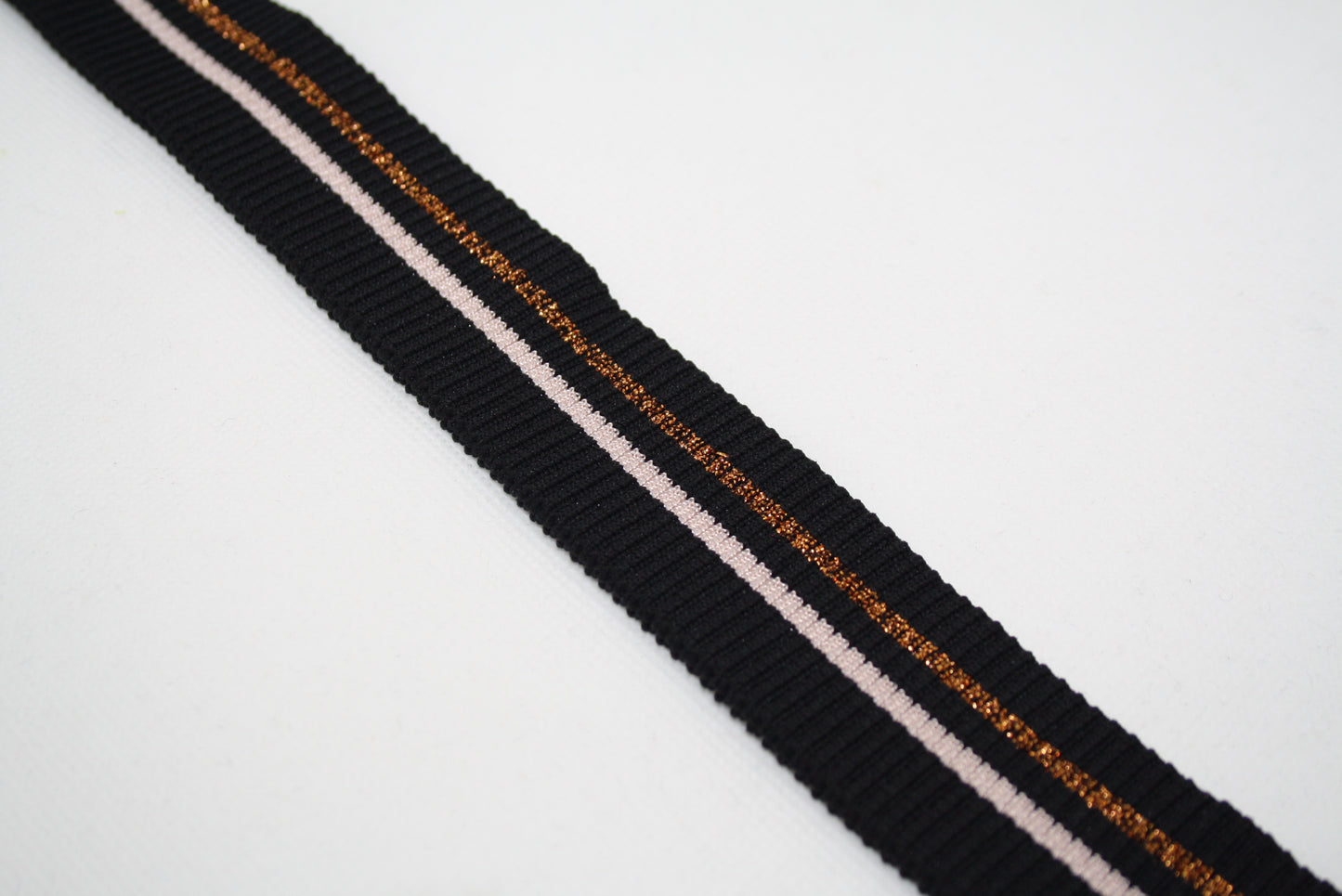 Bord-cote raye noir en polyamide et elasthanne cote 2/1