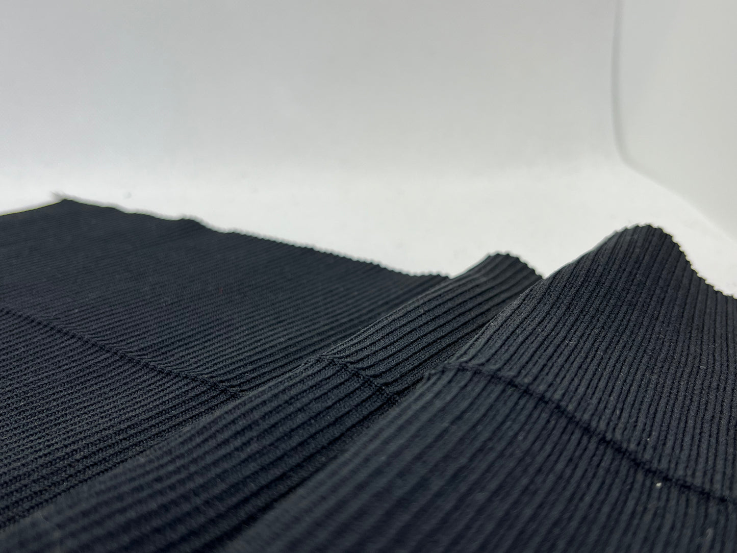 Bord-côte basique noir uni (18cm) polyamide