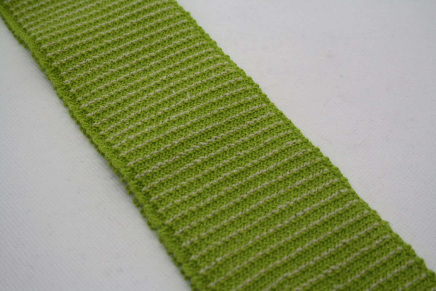Bord-cote maille anglaise bicolore en acrylique et elasthanne