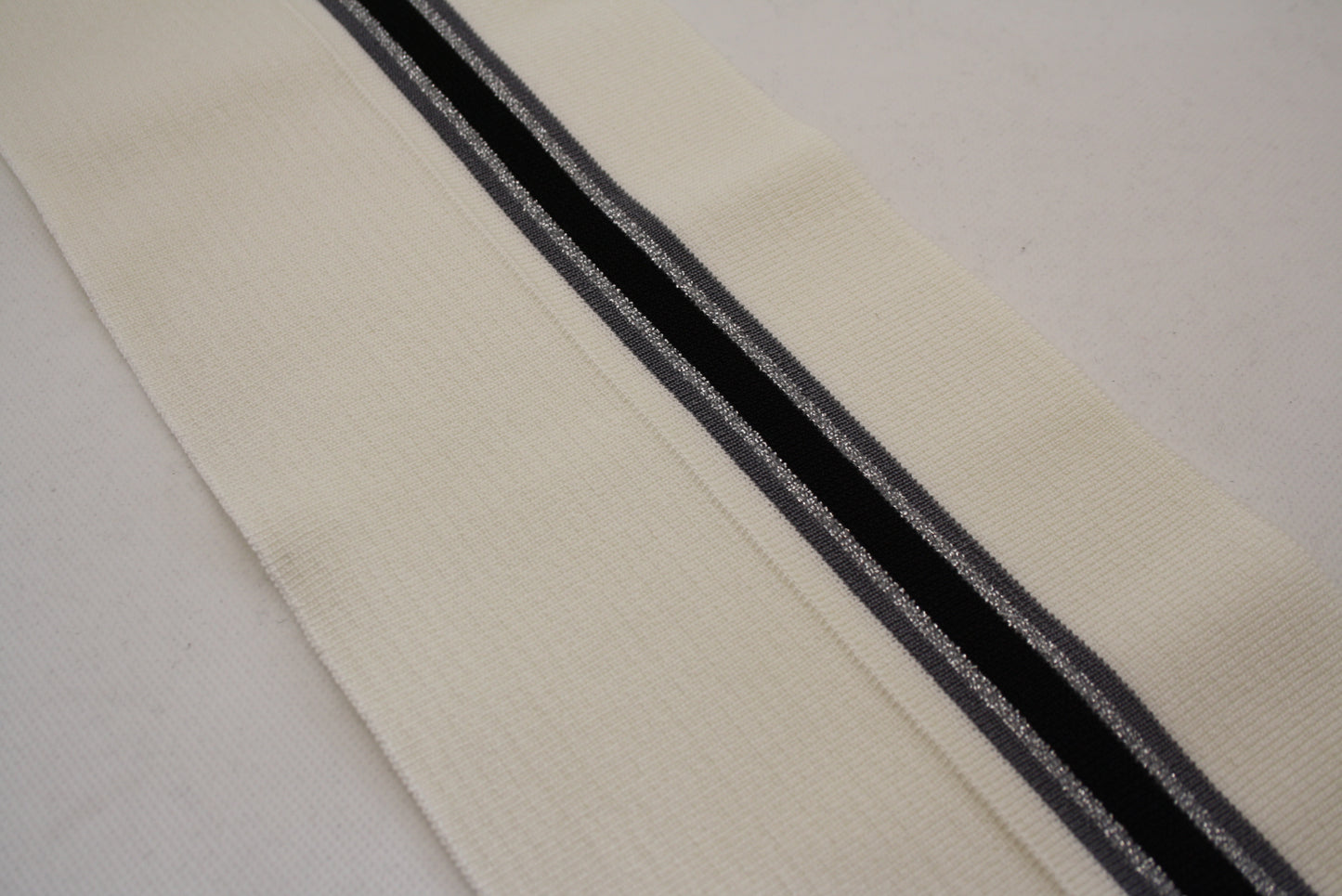 Bord-cote raye en viscose polyester brillant lurex cote 1/1