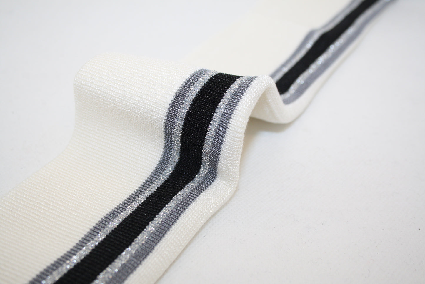 Bord-cote raye en viscose polyester brillant lurex cote 1/1