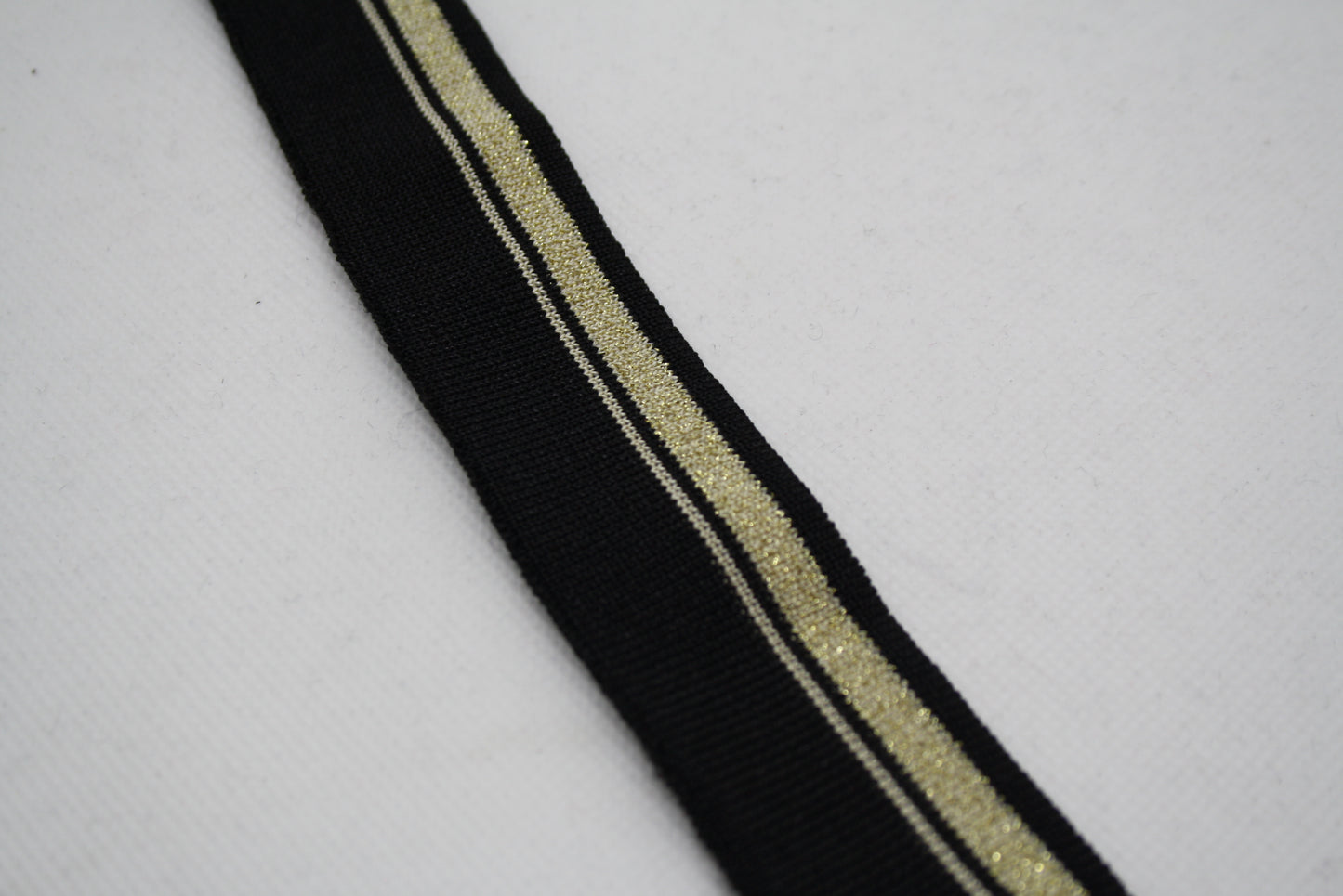 Bord-cote raye noir et lurex en polyester cote 1/1