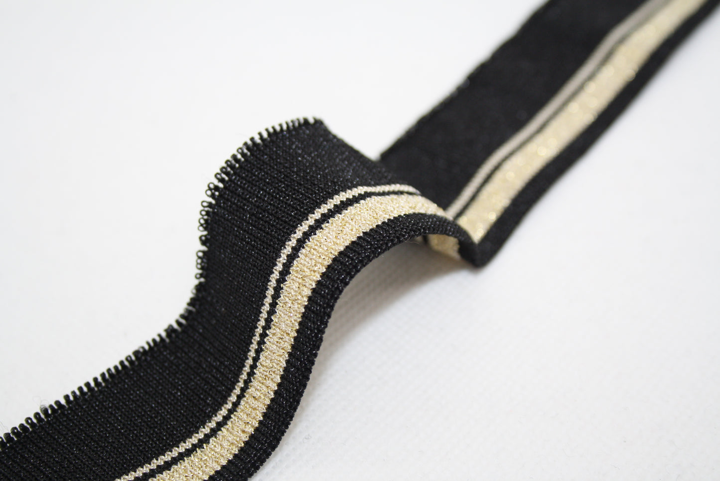 Bord-cote raye noir et lurex en polyester cote 1/1