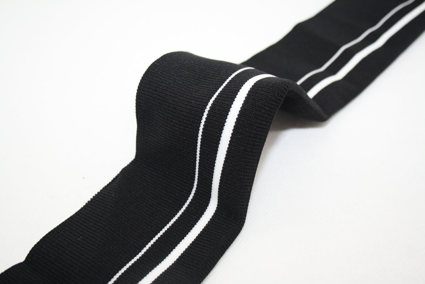 Bord-cote raye en polyamide et elasthanne noir et blanc cote 1/1